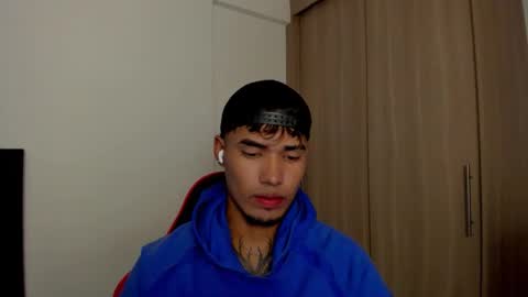 Thomas online show from September 25, 11:57 pm