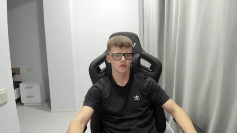 Tomas online show from January 30, 11:13 pm