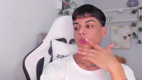 Thomas online show from November 14, 7:21 am