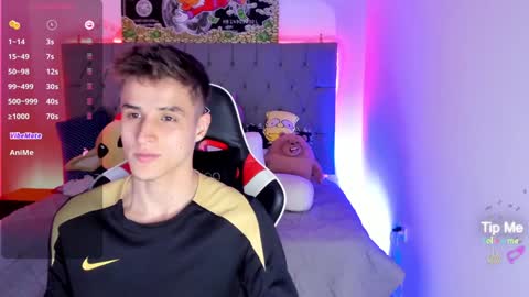 Thom Klein online show from December 12, 7:59 pm