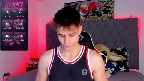 Thom Klein online show from January 7, 7:06 pm