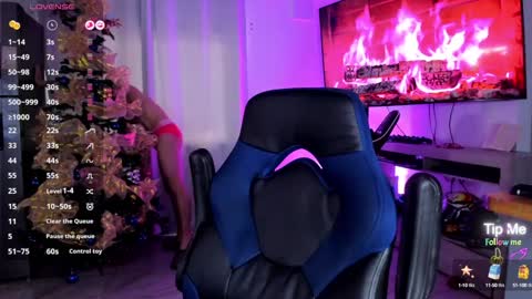 Thom Klein online show from December 14, 7:14 pm