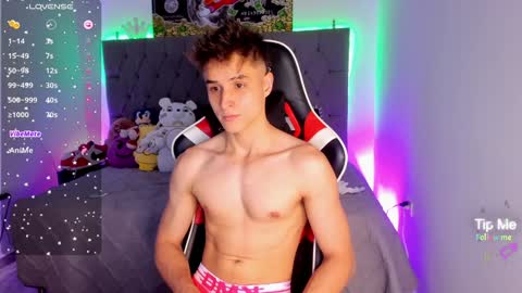 Thom Klein online show from January 17, 6:14 pm