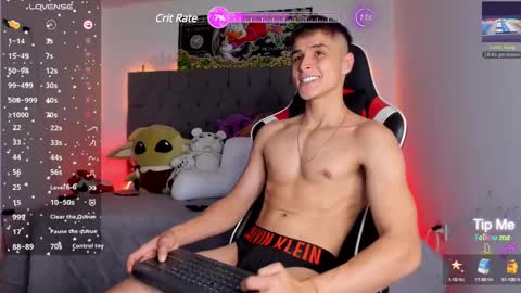 Thom Klein online show from March 7, 6:43 pm