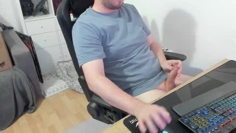 thommy2008 online show from September 12, 10:59 am