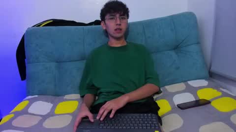  thommy comp online show from March 8, 5:03 am