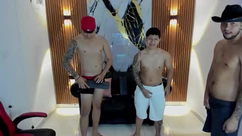 thomson_hot01 online show from September 20, 5:51 am