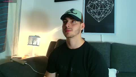 thomylov online show from January 11, 2:04 am