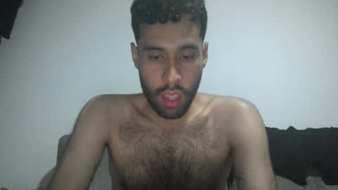 Snapshot of throwawayyourgun chatting on March 4, 9:11 pm Luka online show from March 4, 9:11 pm