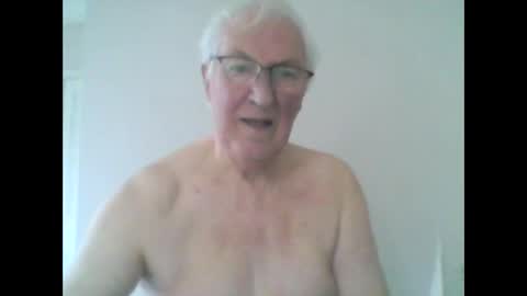 Snapshot of thruster99 chatting on December 20, 10:49 am thruster99 online show from December 20, 10:49 am