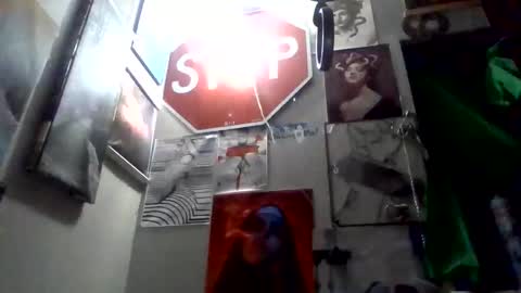 thunder8u42 online show from December 4, 8:32 am