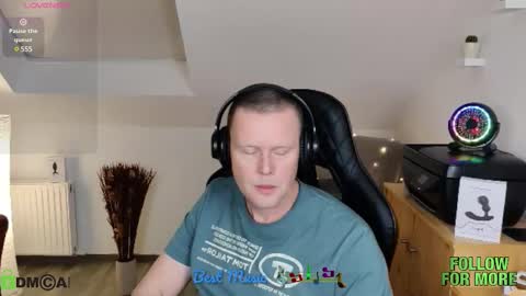 Snapshot of thunderbird02 chatting on January 18, 5:59 pm Follow me Sgame por favor online show from January 18, 5:59 pm