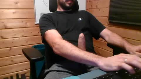 toobigcockforonegirl online show from July 1, 9:37 pm