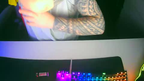 tiagonissosilva online show from February 25, 6:47 am