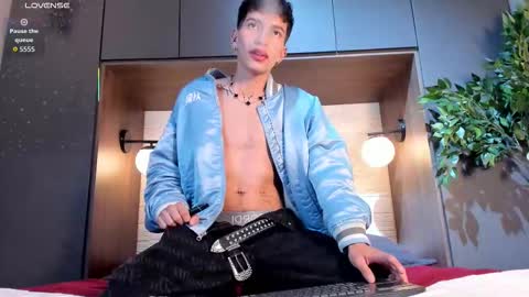 Tiam Muller online show from December 17, 4:20 am