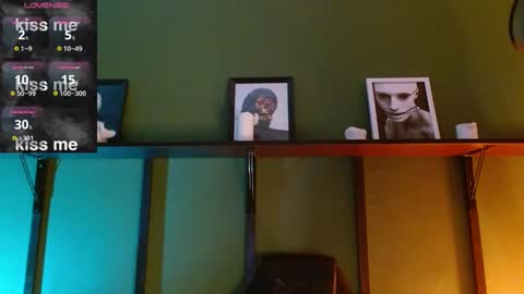   online show from September 8, 10:20 pm