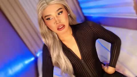 Snapshot of tiara_perezx chatting on September 30, 6:00 pm Sam online show from September 30, 6:00 pm