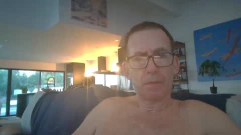 JustMe online show from February 26, 2:25 pm