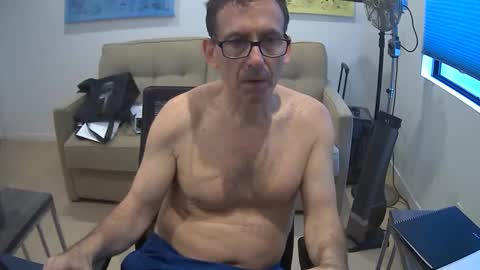 JustMe online show from December 18, 3:00 pm