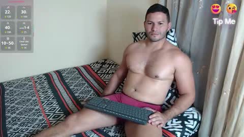 Timothy and Santy online show from December 4, 9:33 pm