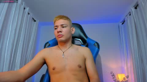 timi  jones online show from December 11, 11:21 pm