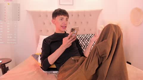 Timothy 21 years old online show from December 10, 8:38 pm