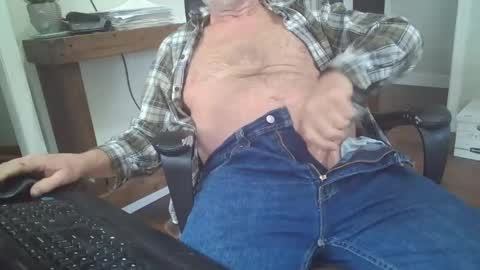 Snapshot of tincup430 chatting on March 5, 12:44 pm 5 day load on deck online show from March 5, 12:44 pm