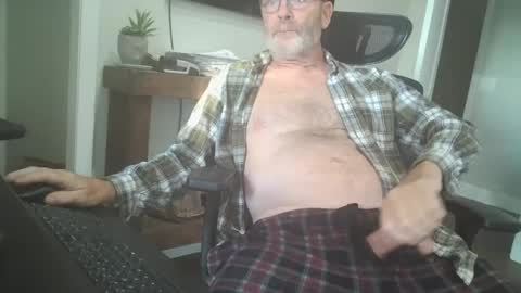 Snapshot of tincup430 chatting on October 6, 11:59 am 5 day load on deck online show from October 6, 11:59 am