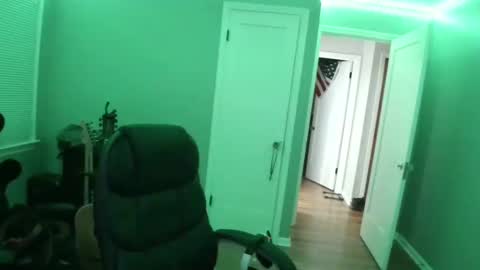 tippertonight online show from October 5, 5:33 am