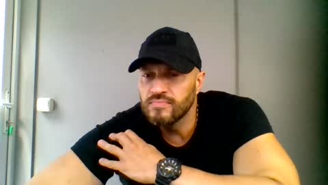 titan_heart online show from August 5, 10:42 am