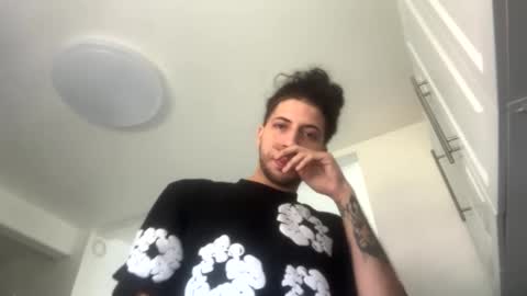 titto213 online show from January 29, 7:11 pm