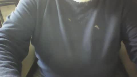 tittyloverr69 online show from March 6, 5:43 pm