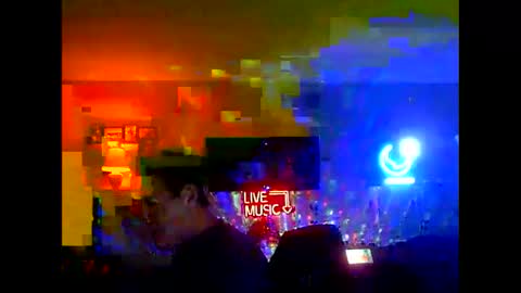 Snapshot of tkthedj chatting on February 11, 1:10 am TK online show from February 11, 1:10 am