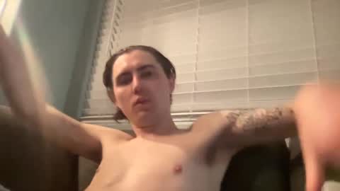 tlayne410 online show from February 22, 8:50 am