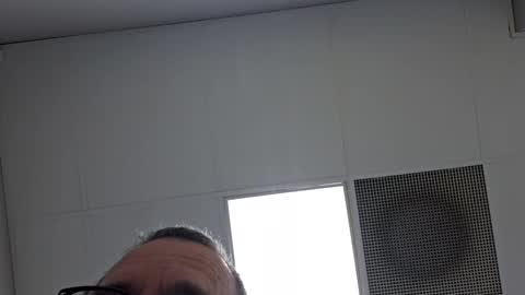 Vols online show from February 18, 11:55 am