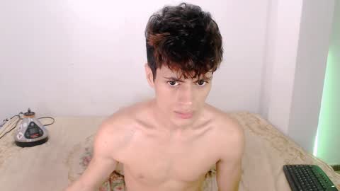 David online show from December 22, 9:00 am