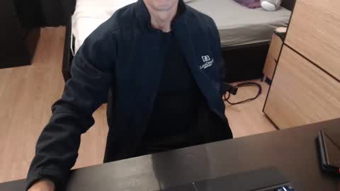 toiletforshit online show from December 30, 7:53 pm