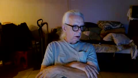 tom112292014 online show from September 21, 11:32 am