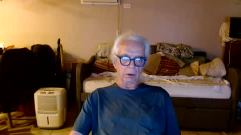 tom112292014 online show from July 15, 11:06 am