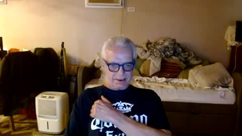 tom112292014 online show from July 7, 9:51 pm