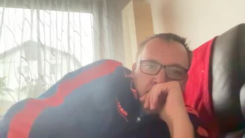 Tom online show from December 22, 12:16 pm