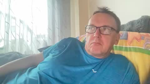 Tom online show from October 12, 4:12 pm