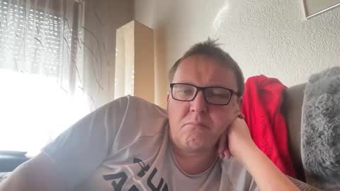 Tom online show from March 7, 10:02 am