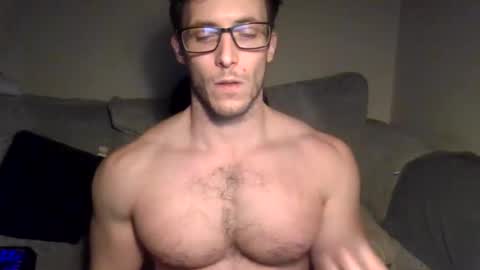 tom90ukx online show from December 8, 5:33 pm