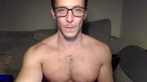 tom90ukx online show from March 5, 6:23 pm