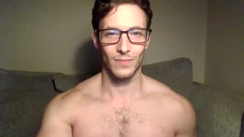 tom90ukx online show from December 6, 5:11 pm