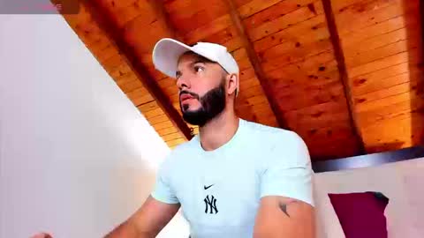   online show from October 25, 2:41 pm