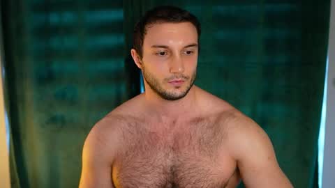 Tom online show from April 12, 2:18 pm