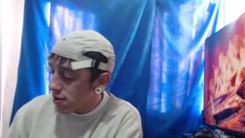 tomas_turbado_ online show from July 14, 9:43 pm