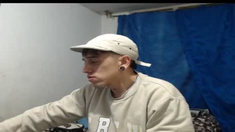 tomas_turbado_ online show from July 27, 2:07 am